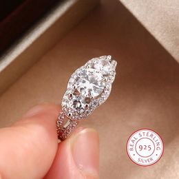 Cluster Rings Luxury European And American Style Super Shiny White Full Diamond Zircon Ring S925 Sterling Silver Women's Birthday Jewelry