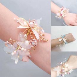 Chain Bridal Crystal Pearls Ribbon Wrist Flower Handmade Flower Butterfly Bracelet Girls Bridesmaid Wedding Accessories Y240420