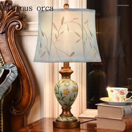 Table Lamps American Bedroom Bedside Lamp Warm Fashion Creative European Style Of The Ancient Village Study Living Room Decorative