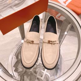 24 H Guangzhou High Edition British Style Small Leather Lock Buckle Lefu Shoes, Wearing Lazy Flat Shoes with One Step, Female Internet Celebrity Same