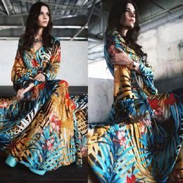 Spring/Summer New 2024 European Women's Wear Beauty Dress Lantern Sleeves Printed Sexy V-Neck Leaf Flare Skirt