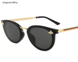 2022 Luxury Women Sunglasses Oval Metal Frame Little Bee Men Sunglasses UV400 Classic Retro Brand Sport Glasses de sol Y2204135327530