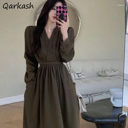 Casual Dresses Vintage French Style Dress Women Defined Pure Temperament V-neck Office Lady Gentle Aesthetic Vestidos Basic Autumn