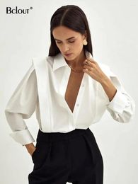 Women's Blouses Bclout Vintage Cotton White Shirts Women 2024 Elegant Puff Sleeve Office Lady Fashion Pleated Party Tops Spring