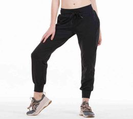 Naked Feel Fabric Yoga Workout Sport Joggers Pants Women Waist Drawstring Fitness Running Sweat Trousers With Two Side Pocket Styl2106335