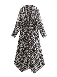 Casual Dresses XNWMNZ 2024 Women Fashion Satin Animal Print Midi Dress Retro V-neck Long Sleeved Asymmetric Hem Versatile Female