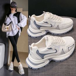 Instagram Korean New Dad Shoes Womens 2024 Primavera Estudantes Esportes Tênis de corrida Sapatos casuais Sapatos grossos HB200