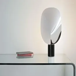 Floor Lamps Nordic Post-Modern Minimalist Fan-Shaped Eye Protection Decorative Lamp Study And Bedroom Model Room El Designer Living