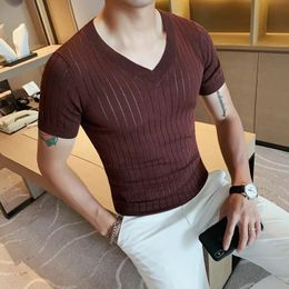 British style Mens summer Casual Ice silk T-shirt/Male Slim Fit V-Neck Short sleeve T-shirt Slim Fit Tops Plus size S-4XL 240418