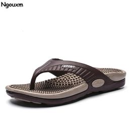 Ngouxm Summer Big Size Youth Slippers Men Massage NonSlip Cool Outside Flip Flops Breathable ThickSoled Toe Sandals 240416