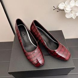 Dress Shoes Oversize Large Size Big High-heeled Square Toe Thick Heel Shallow Cut Single Shoe Comfortable Light Weight