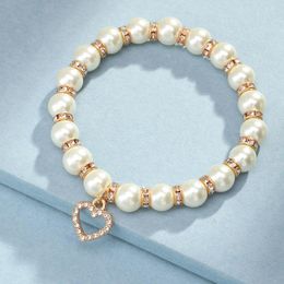 Charm Bracelets Creative Imitation Pearl Alloy Bracelet Women Fashion Gold Colour Crystal Love Heart Pendant Hand Accessories