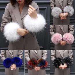 Bangle Women Plush Bracelet Warm Wristband Arms Faux Fur Cuff Oversleeve Winter Elegant Luxury Windproof