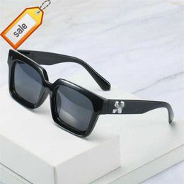 Luxus -Offss -weißen Rahmen Mode Sonnenbrille Brand Männer Frauen Sonnenbrille Arrow X Frame Eyewear Trend Hip Hop Square Sonnenbrille Sport 299u
