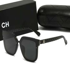 Luxury Fashion Classic Frames Sunglasses Brand Women Men Sunglass Designers Sun Glasses Counter Packag Box Beach Radiationproof T8448551