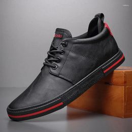 Casual Shoes Men's Working Leather Lace Up Breathable Retro Black For Men Outdoor Business Sneakers Zapatillas Hombre