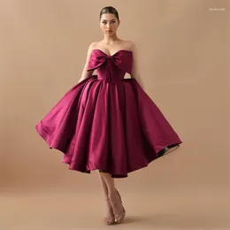 Party Dresses Burgundy Satin Formal Evening Off Shoulder Bow A-Line Backless Occasional Prom Dress Length Homecoming Gowns