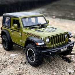 132 r Alloy Diecast Car Models Toy 1941 Rubicon Metal OffRoad Vehicles with Sound Light Car Toys for Children Boys 240409