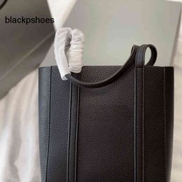 Balencig Le Cagole Shopping High-quality Bags Classic Tote Messenger Shoulder Women Handbag Retro Leather Designer Lady Wallet 1028