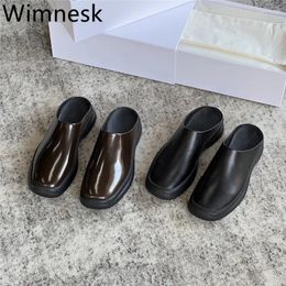 Slippers Summer Bao Tou Flat Heel Thick Sole Genuine Leather Half Woman Solid Colour Fashion Lazy People Shoes For Women 2024