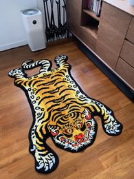 90cmx150cm Tufting Tiger Carpet Special-shaped Floor Mat Bedside Blanket Foot Pad Tiger Tapestry Non-slip Bath Rug Mats 240419