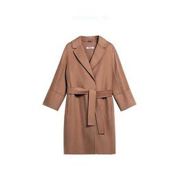 معطف العلامة التجارية معطف المعطف معطف معطف Maxmaras Womens Che Cut Cut Fleece Lace Up Medium Coat