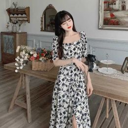 Korean version sexy floral short sleeved skirt for childrens spring/summer 2024 new high-end pure desire style dress