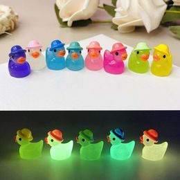 Party Supplies 50/100PCS Luminous Mini Ducks Miniature Duck With Hats Fluorescence DIY Fairy Garden Decoration Cute Animals Micro Landscape