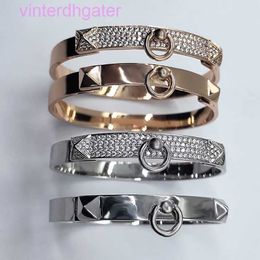 High-end Luxury Bangle Wind inlaid diamond full pagoda pyramid bracelet with willow nail cownose ring sky star design a sense of luxury