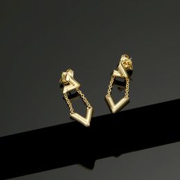 Q96972 Vo Lt Up Side Down Droprings Pink Gold Style Earrings Letter V Dangle Chandelier أقراط 18K سحر ذهبي مطلي بالقرط الكلاسيكي.