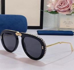 Womens or mens sunglasses G 0307S classic black thick plate frame with diamond decoration foldable metal temple oval lens designer1499636