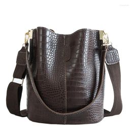 Shoulder Bags Crocodile Crossbody Bag For Women Brand Designer Luxury Vintage Casual Bucket Handbag