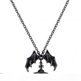 Queen Mother Demon Evil Titanium Black Wings Diamond Saturn Necklace Super Cool Punk Bat262j