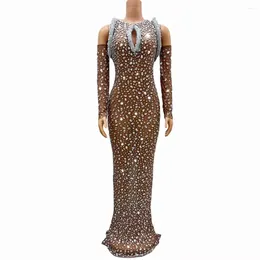 Stage Wear Sexy Shining Silver Crystals Brown Cuffs Dress Performance Rhinestones Outfit Costume Dance Clothing Singer Dancer Gowns