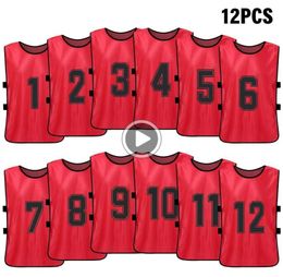 12 PCS Sports Vest Kid039s Pinnies Quick Drying Socr Jerseys Youth Sports Scrimmage Training Numbered Bibs Practi6780015