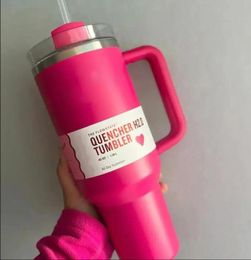 Gemiye Hazır Sızdırıcı H2.0 Cosmo Pembe Geçit Töreni Tumbler 40 Oz 304 Swig Şarap Kupaları Sevgililer Günü Hediye Flamingo Su Şişeleri Hedef Kırmızı ABD Stok GG0423