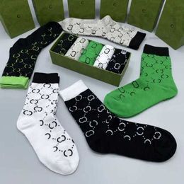 Men's Socks designer new style Designer Brands Luxe Sports four season Mesh Letter embroidery Sock Cotton men and women with Box for Gift O0GQ