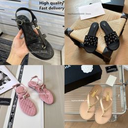 Paris Women sandals 2024 new summer slipper chanes Flip flops Luxury designer thong versatile fashion Roman shoes flat bottomed vacation beach shoes Tories Slide h