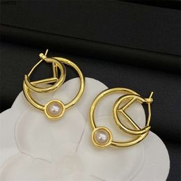 Stud Designer Woman Ear Studs Luxury Pearl Letter Earrings Classic Earing Fashion Party Jewellery Brand f Wedding Accessories