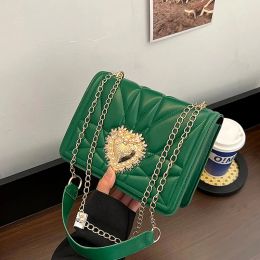 Wallets Fashion Design Women's Shoulder Bag Handheld Square Bag Messenger Wallet Embroidered Thread Quality Pu Leather Metal Sheet Heart