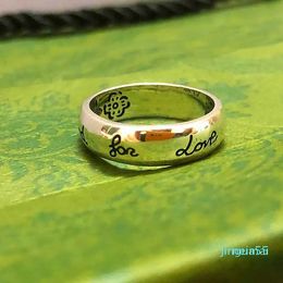 designer Double Love Couple Ring Skull Embossed Stamp Rings Temperament Men Women Pair Ring