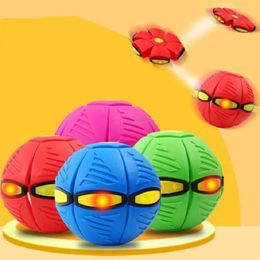 Decompression Toy LED Flying UFO Flat Throw Disc Ball With LED Light Toy Kid Outdoor Garden Basketball Game Lkcomo Throw UFO Disc balls T240422