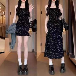 Early spring tea break French black suspender floral dress for childrens summer 2024 new small stature short skirt
