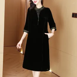 Casual Dresses 2024 Fashion Silk Velvet Dress Women's Autumn Vintage Embroidery Knee Length Korean Black Loose Fit Party Vestidos