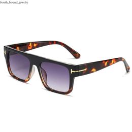 Tom Fords Sunglasses Designer Sunglasse James Bond Sunglass Men Women Brands Sun Glasses Super Star Celebrity Box Driving Fashion Trend 1498