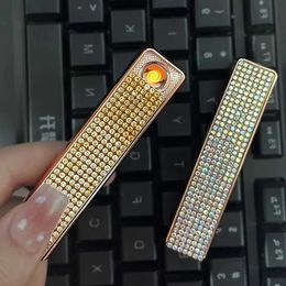 라이터 새로운 양면 다이아몬드 상감 디자인 더 가벼운 USB 충전 텅스텐 점화 남성과 여성을위한 초음는 조용한 가벼운 선물 T240422