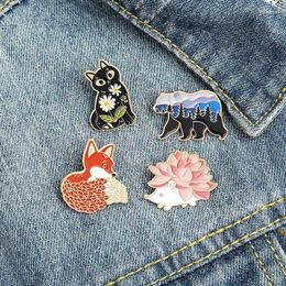 Brooches Cartoon Forest Animal Enamel Pin Petal Hedgehog Glacier Polar Bearpanda Flower Kitten Brooch Cloth Bag Decoration