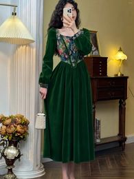Casual Dresses Vintage France Green Velvet Floral Dress Women Chic Auricular A-line Party Prom Robe Winter Spring Clothes