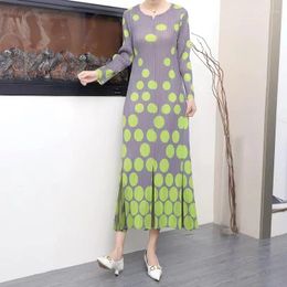 Casual Dresses Miyake Pleated Classic Dot Print Midi Dress Women Autumn Office Ladies Round Neck Long Sleeve Elegant Slim Slit Party