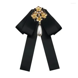 Brooches Brooch Bow Tie For Women Baroque Corsage Wedding Party Gifts